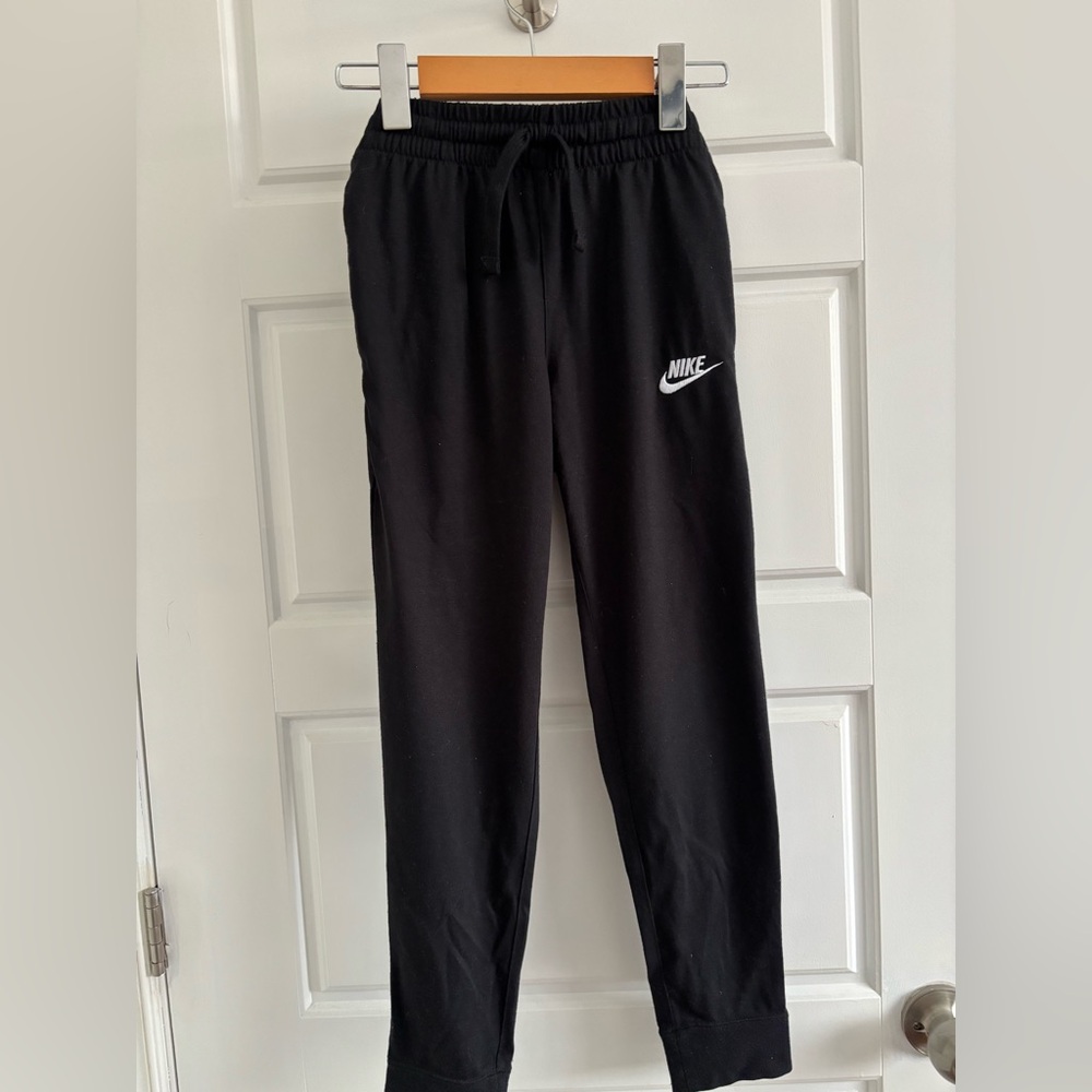 Boys Nike jogging pants - Size Small